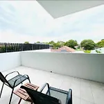 Spr Serivce Apartment Parramatta 3 Bedrooms, 2 Carspaces