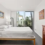 Gorgeous 2-Bed Unit Near Riverside Parks