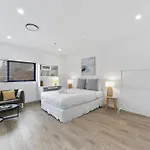 Burwood 1Br Studio Neartrain Stationshopping
