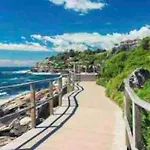 Perfect Stay 2 Min Walk To The Beach Wifi Aircon Netflix