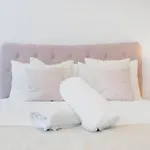 Modern 2Br With City Views & Pool Near Parramatta