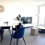 Olympic Park Gem 2 Bedroom Condo -Pool Gym Parking 17