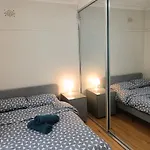 Comfortable Queen Room In Quiet House - E3