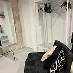 Cosy Studio Walk To Bondi And Bronte Beaches