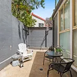 Stylish 3-Bed Inner-City Home In Surry Hills