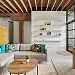 Industrial Style Apartment With Private Parking