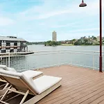 Pier One Sydney Harbour, Autograph Collection