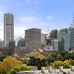 Inner City Harbour Views With Parking