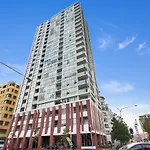 Gadigal Groove - Modern And Bright 3Br Executive Apartment In Zetland With Views
