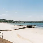 Balmoral Beach Front - 2 Beds W Parking