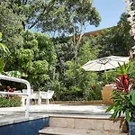 Kookaburra Garden Room