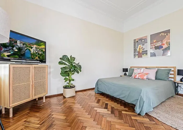 The Hideway In Petersham