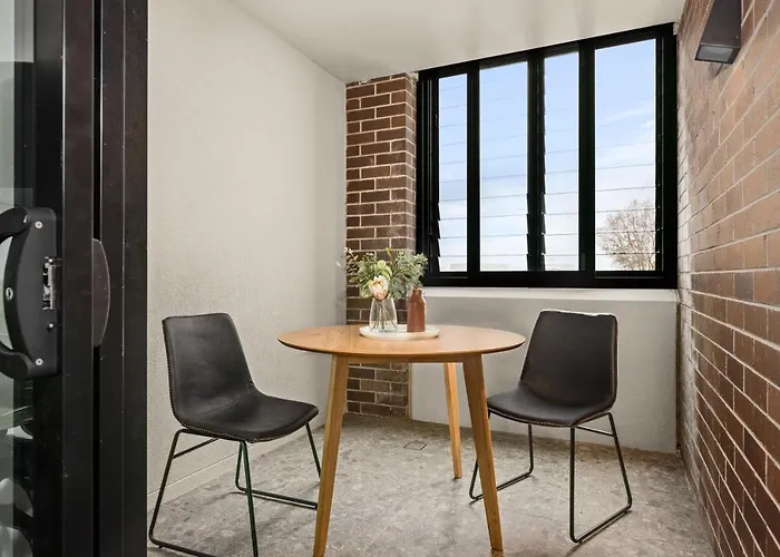 Cinema Suites Apartments By Urban Rest