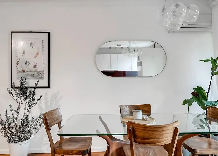 Bright 1 Bedroom Apartment In Lane Cove
