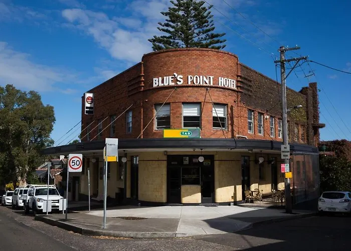 Blues Point Hotel