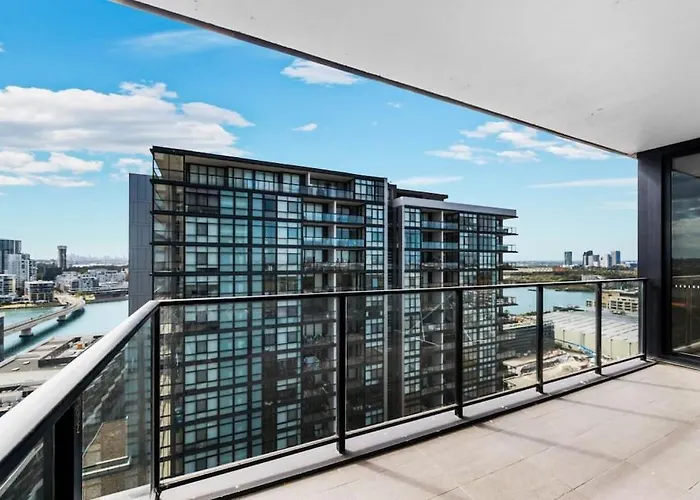 Lovely 2 Bedroom Apt With Swimming Pool