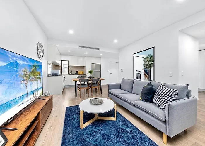 Centre Of Newtown 2 Bed Apartment