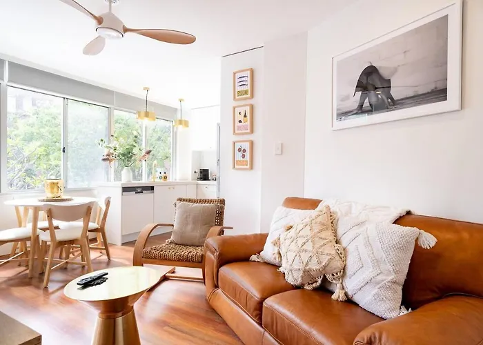 \'The Golden Gate\' Cosy & Charming Inner-City Retreat