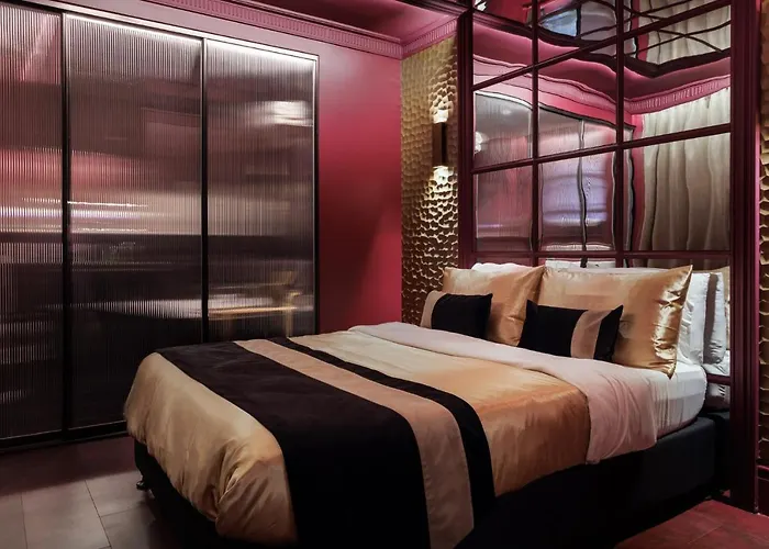 Lovers Den Potts Point