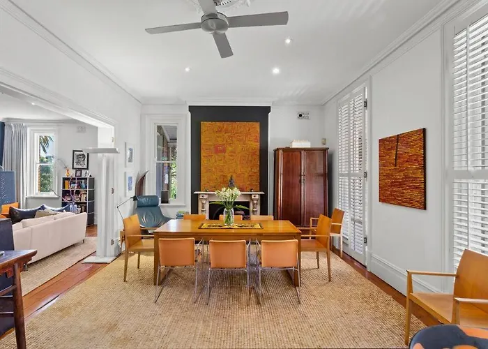 Grand Edgecliff Manor City Views & Parking