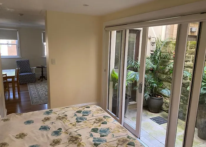 Garden Flat, North Sydney