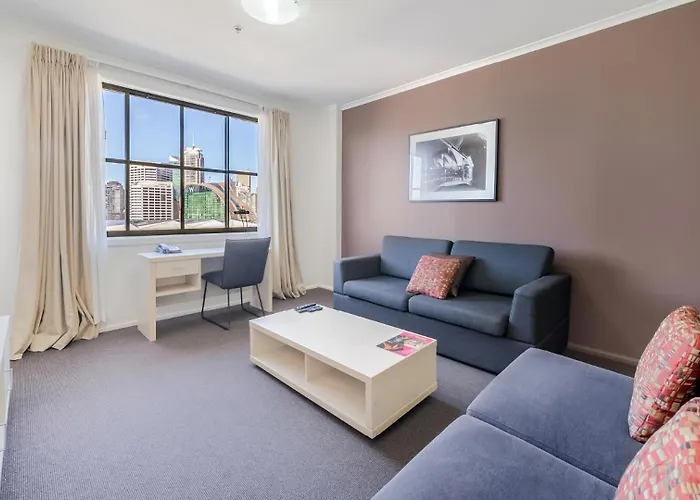 Oaks Sydney Goldsbrough Suites