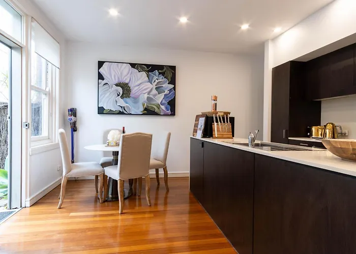 Eggie\'S Nest - Luxury City Apartment