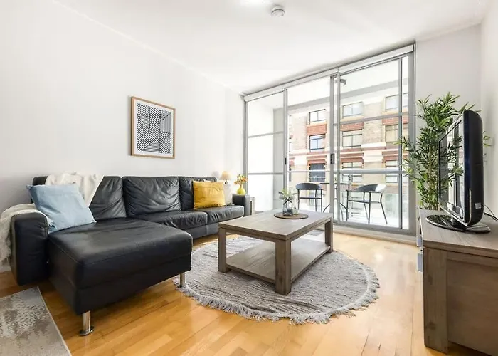 A Modern & Stylish Studio Next To Darling Harbour