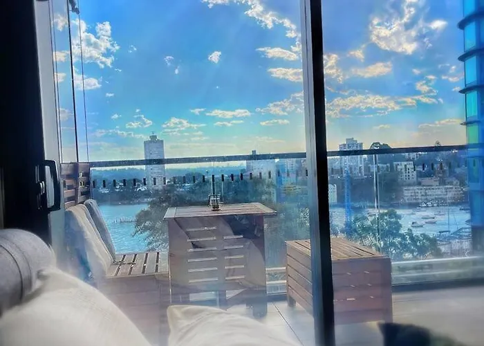 Kozyguru Milsons Point Amazing View 2 Bed