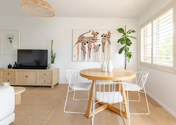 Stylish And Spacious Beach Apartment