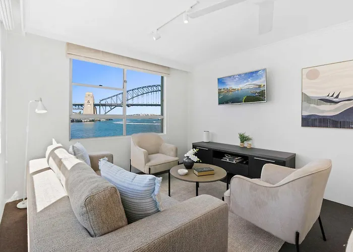 Sydney Harbourside Apartment
