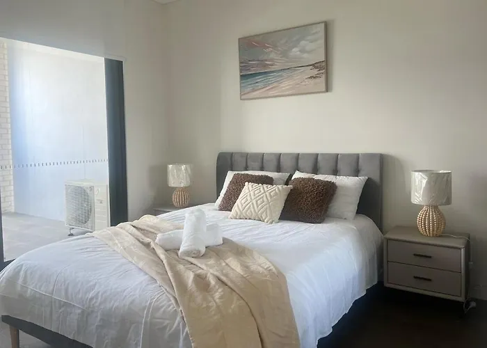 Stylish 2 Beds Apt In Olympic Park