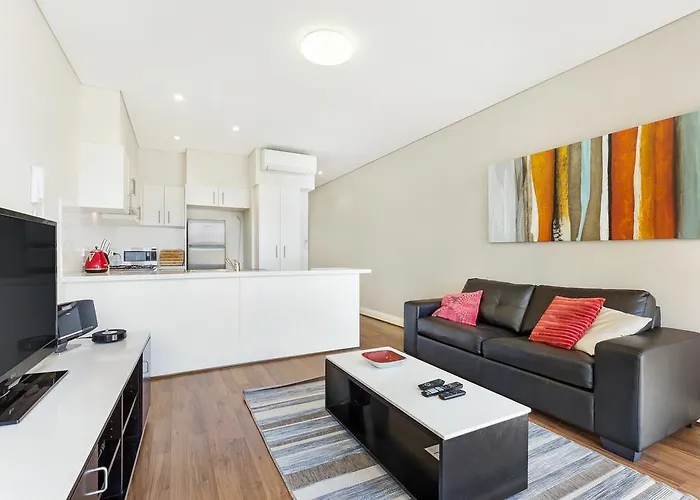 Glebe Self-Contained Modern One-Bedroom Apartments