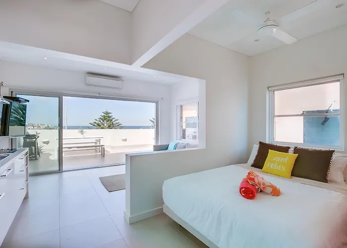 Bondi Beachfront Penthouse Apartment