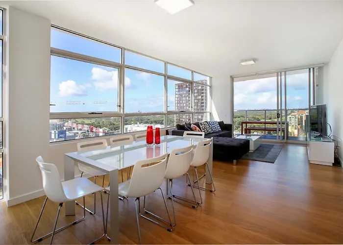 Moore To See - Modern And Spacious 3Br Zetland Apartment With Views Over Moore Park