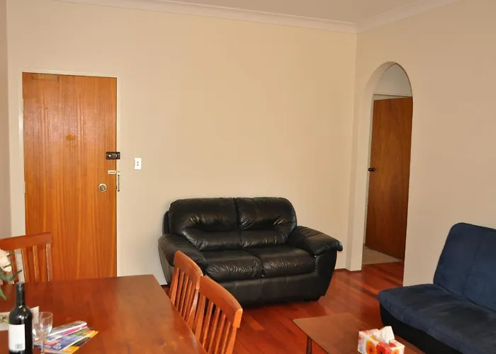 Accommodation Sydney Kogarah 2 Bedroom Apartment With Balcony
