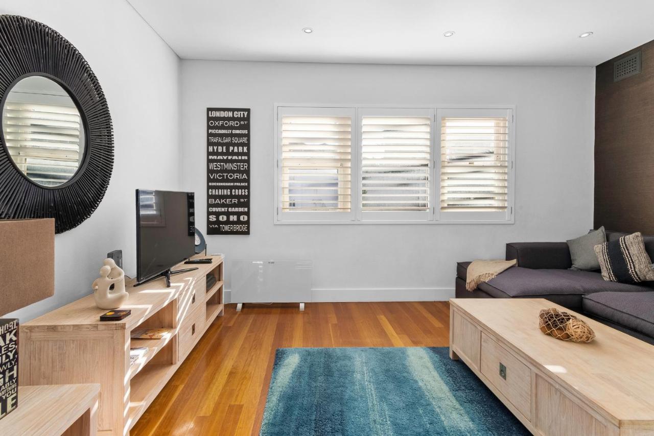 Beachfront // Dream Location // Cloey2 Sydney