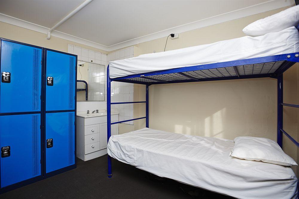 Backpackers * Sydney