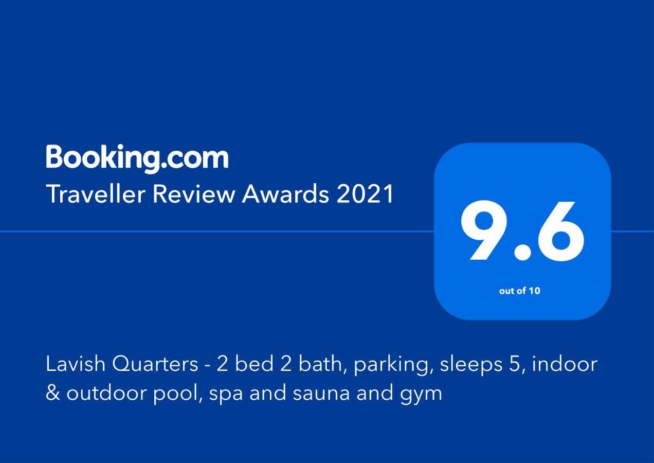 Lavish Quarters - 2 Bed 2 Bath, Parking, Sleeps 5, Indoor & Outdoor Pool, Spa,sauna,gym - No Parties Apartment Sydney