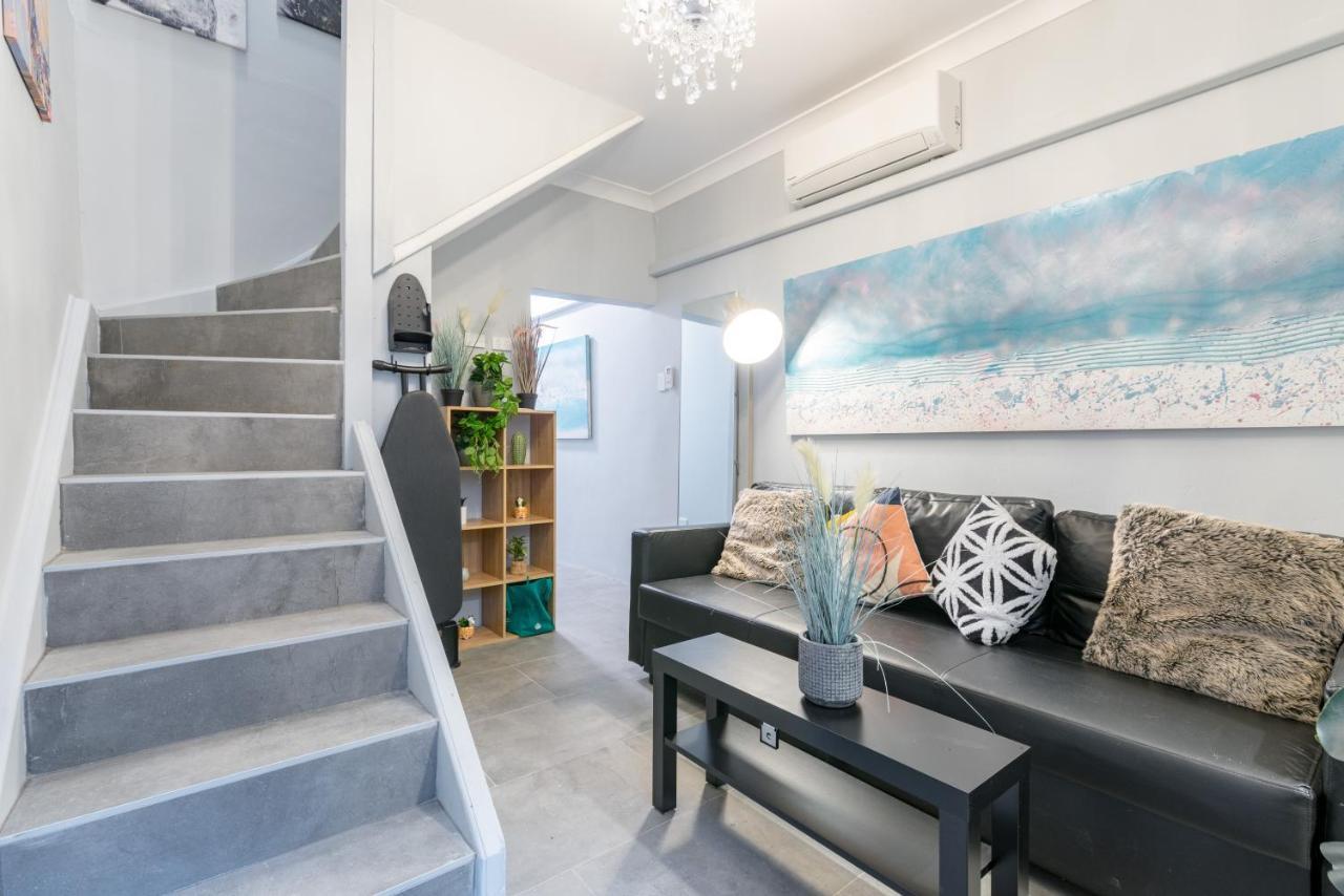 Holiday home Private Double Bed In Cbd Near Train Uts Darlinghar&icc&chinatown Sydney