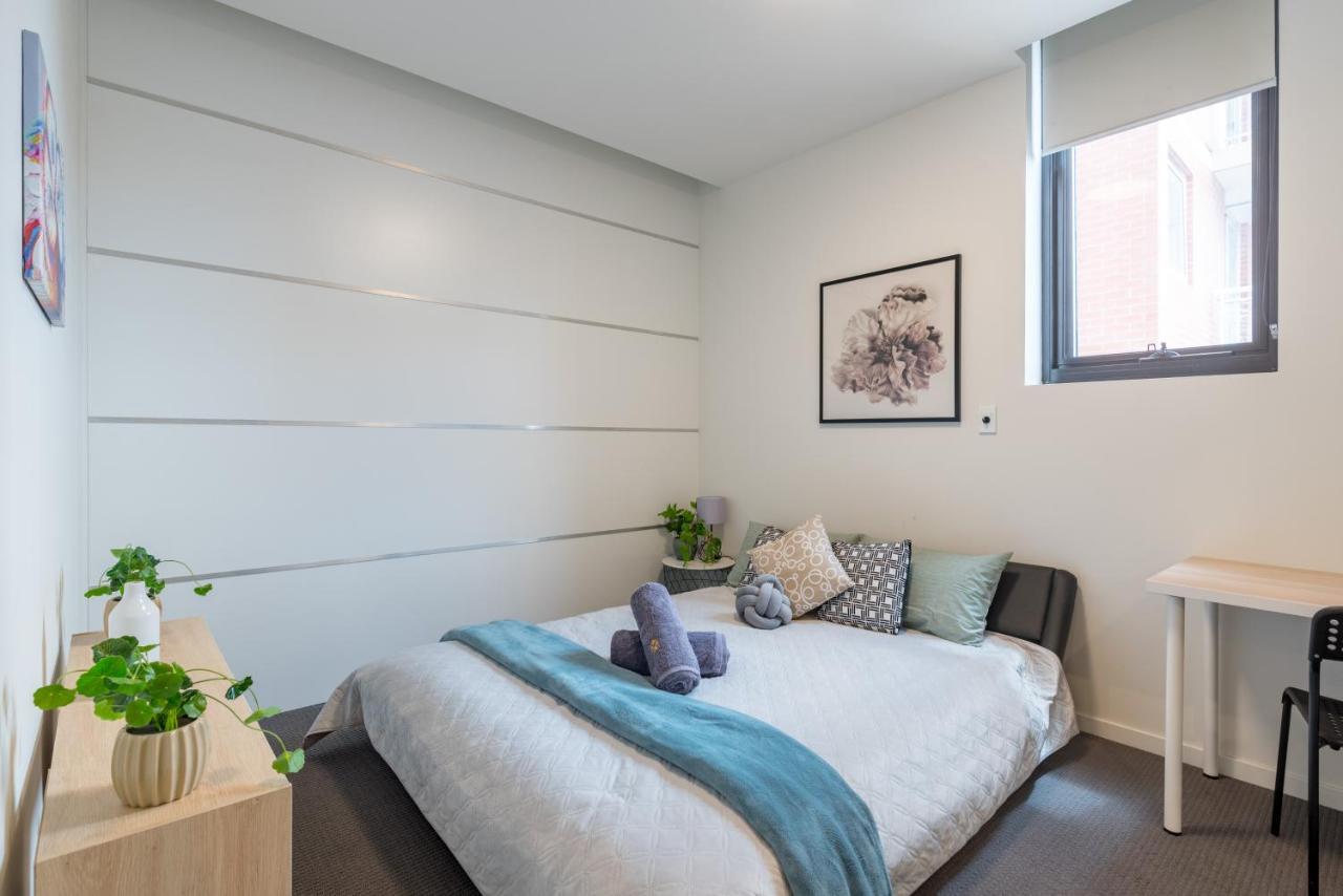 2br Apt In Hurstville 1min To Train Sleep8 Apartment Sydney