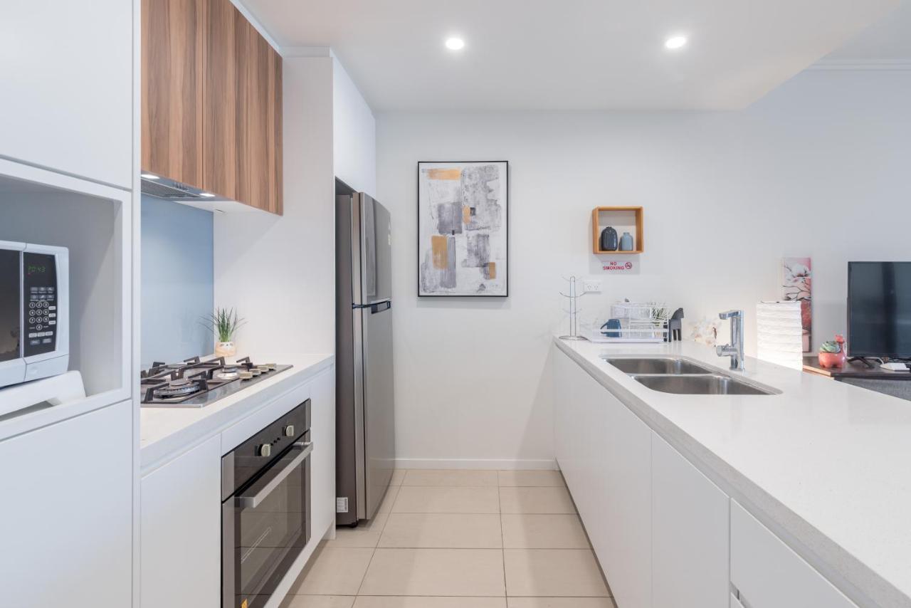 2br Apt In Hurstville 1min To Train Sleep8 Apartment