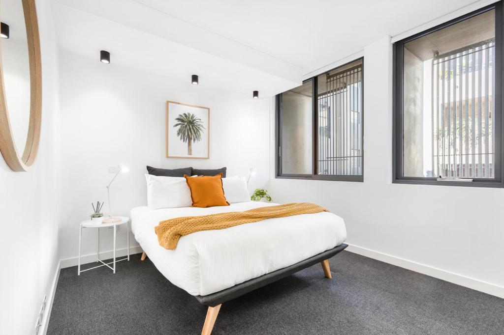 The Surry By Urban Rest *