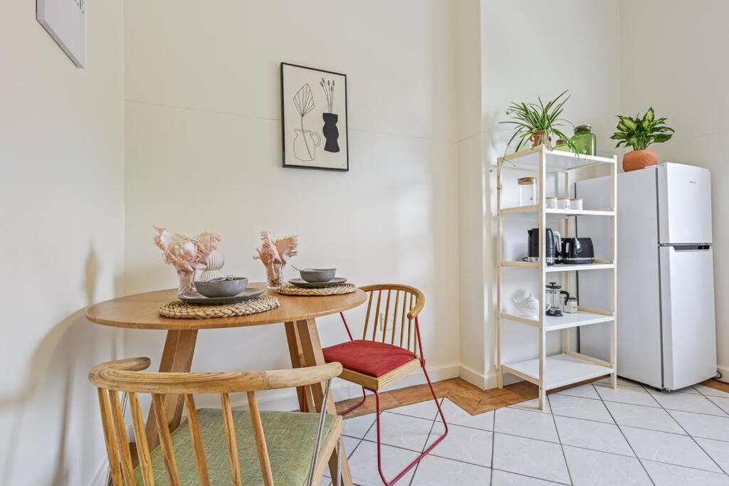 The Hideway In Petersham *