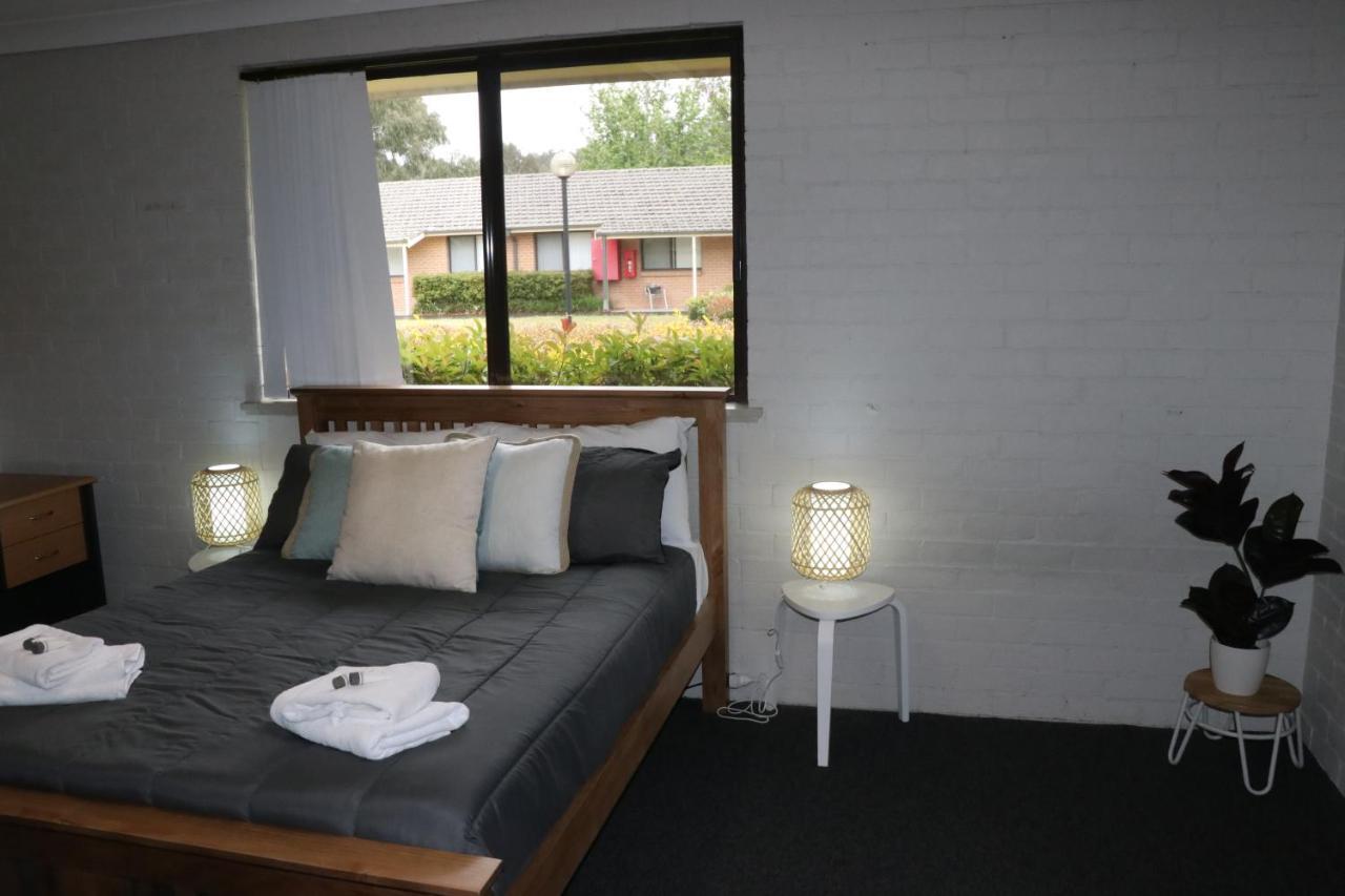 Western Village - Hawkesbury *