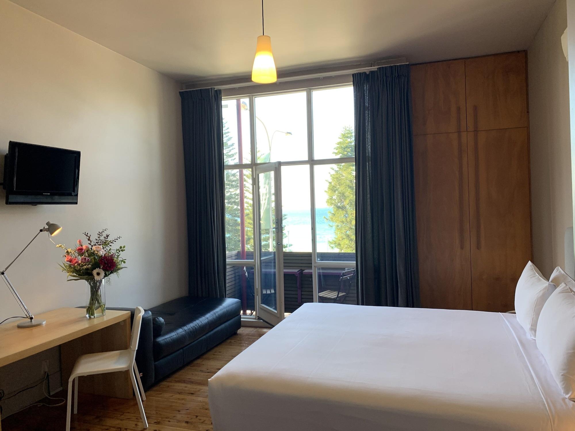 Dive Hotel Sydney