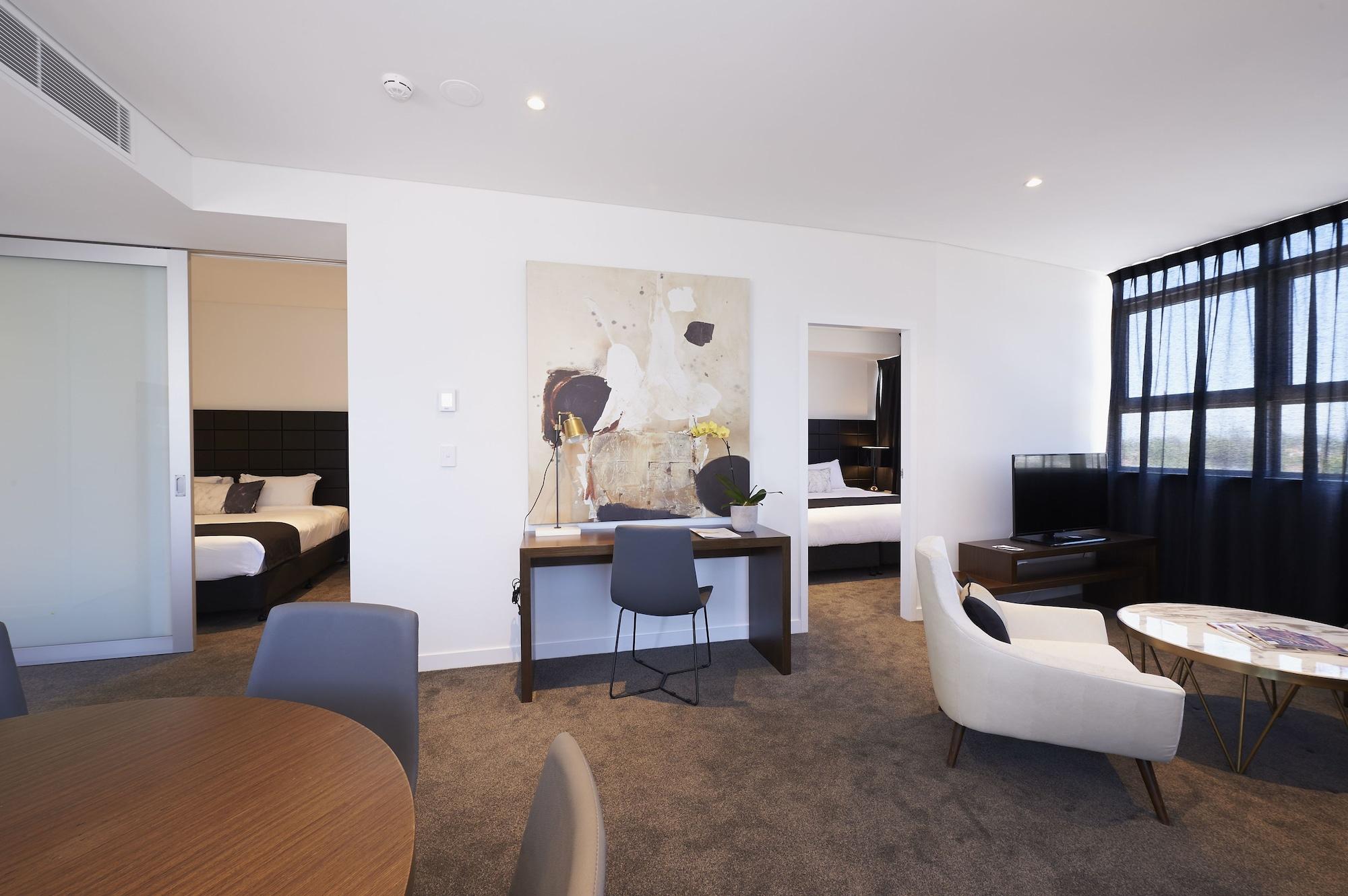 Aparthotel Silkari At Chatswood 4*