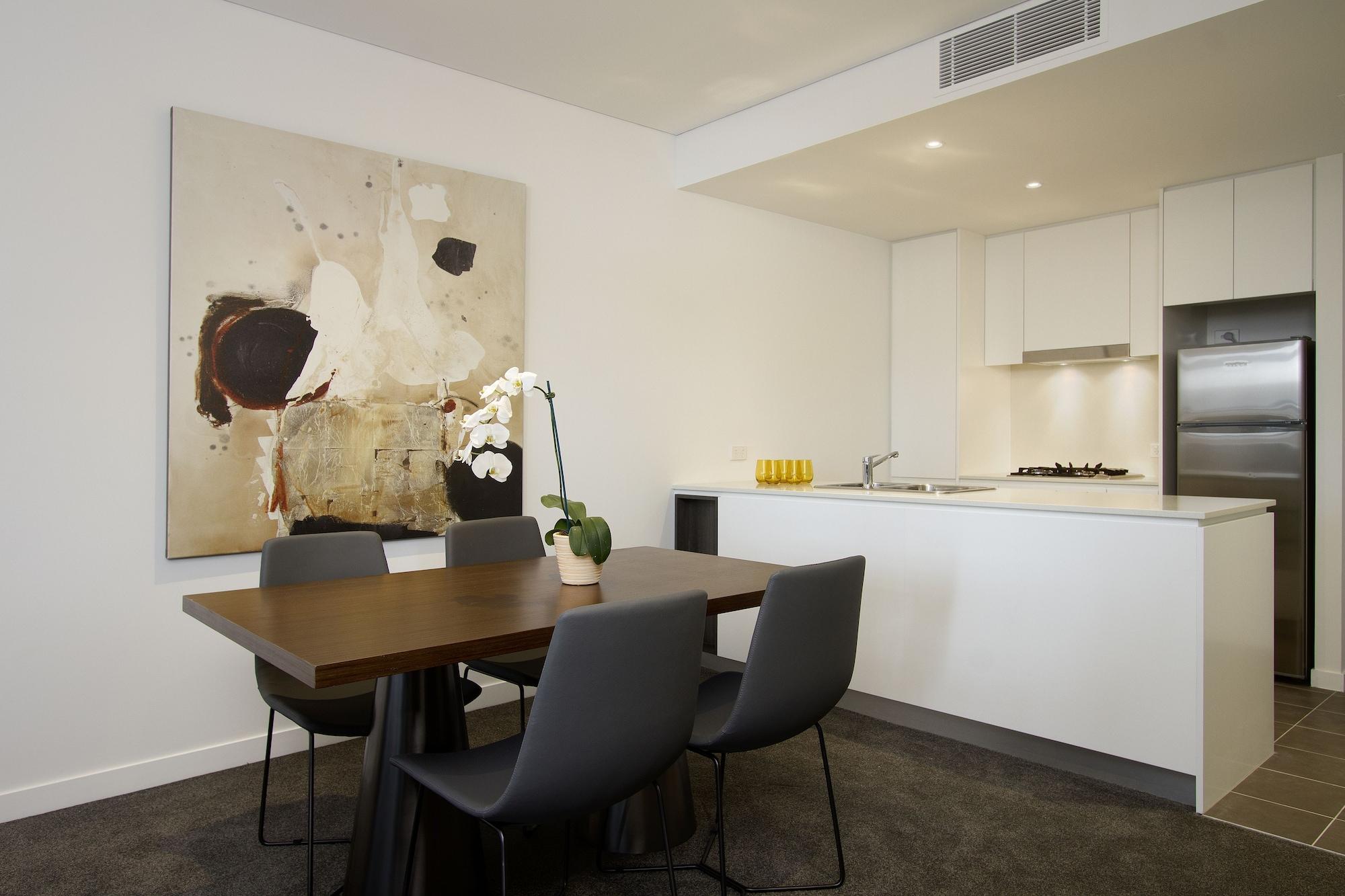 Silkari At Chatswood Aparthotel 4*