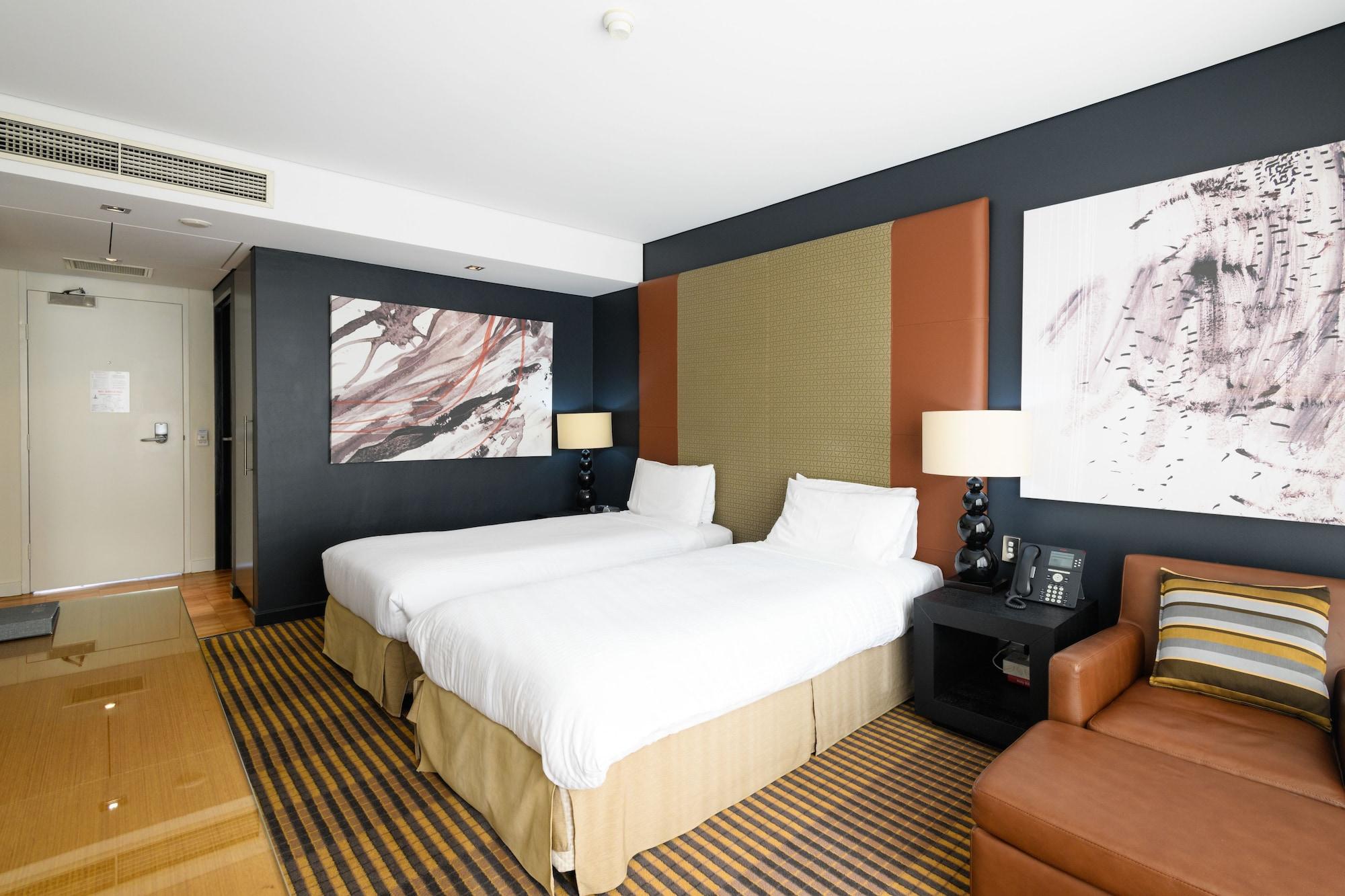 Lakeside And Conference Centre Hotel 4*