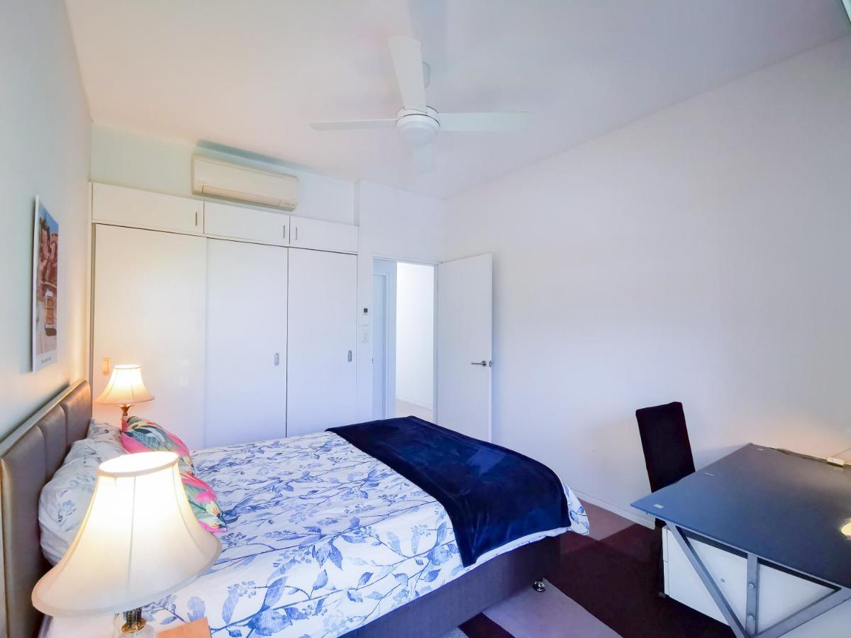 Glebe House Homestay *